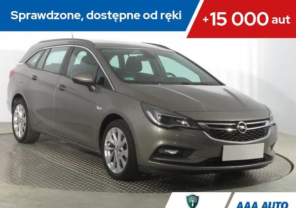 siemiatycze Opel Astra cena 54000 przebieg: 82679, rok produkcji 2016 z Siemiatycze